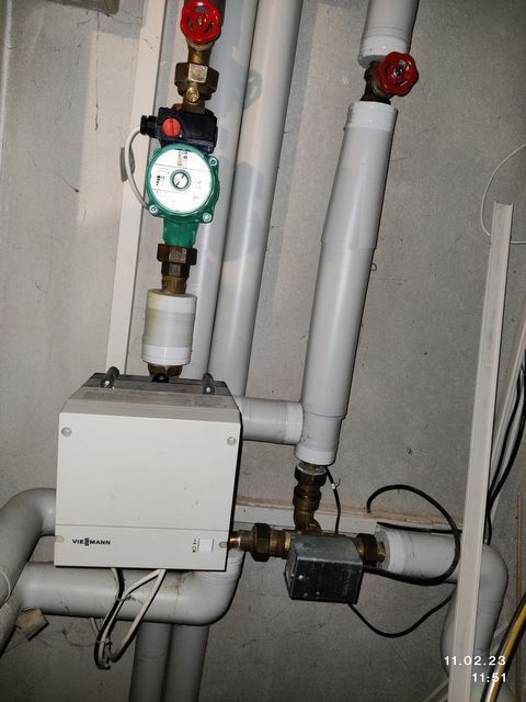 Mischer mit Umwälzpumpe extern