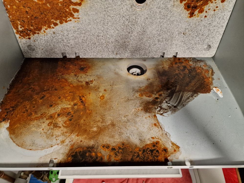 Boden komplett verrostet