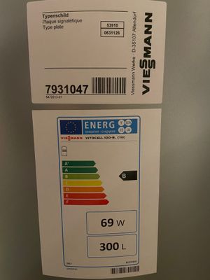 Warmwasserspeicher_Vitocell100B-TypCVBC_Typschild_Viessmann.JPG
